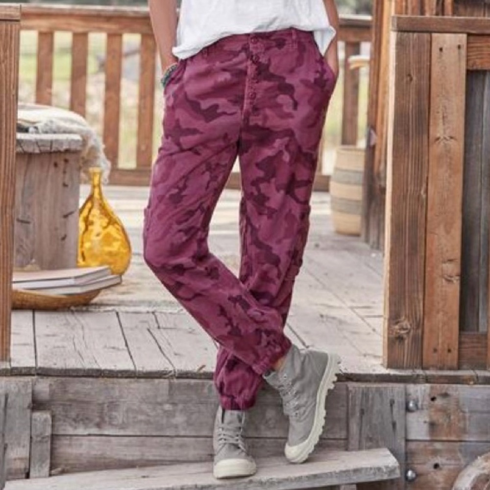 Sundance | Women’s merlot wine colored utility jogger pants, button front, sz S